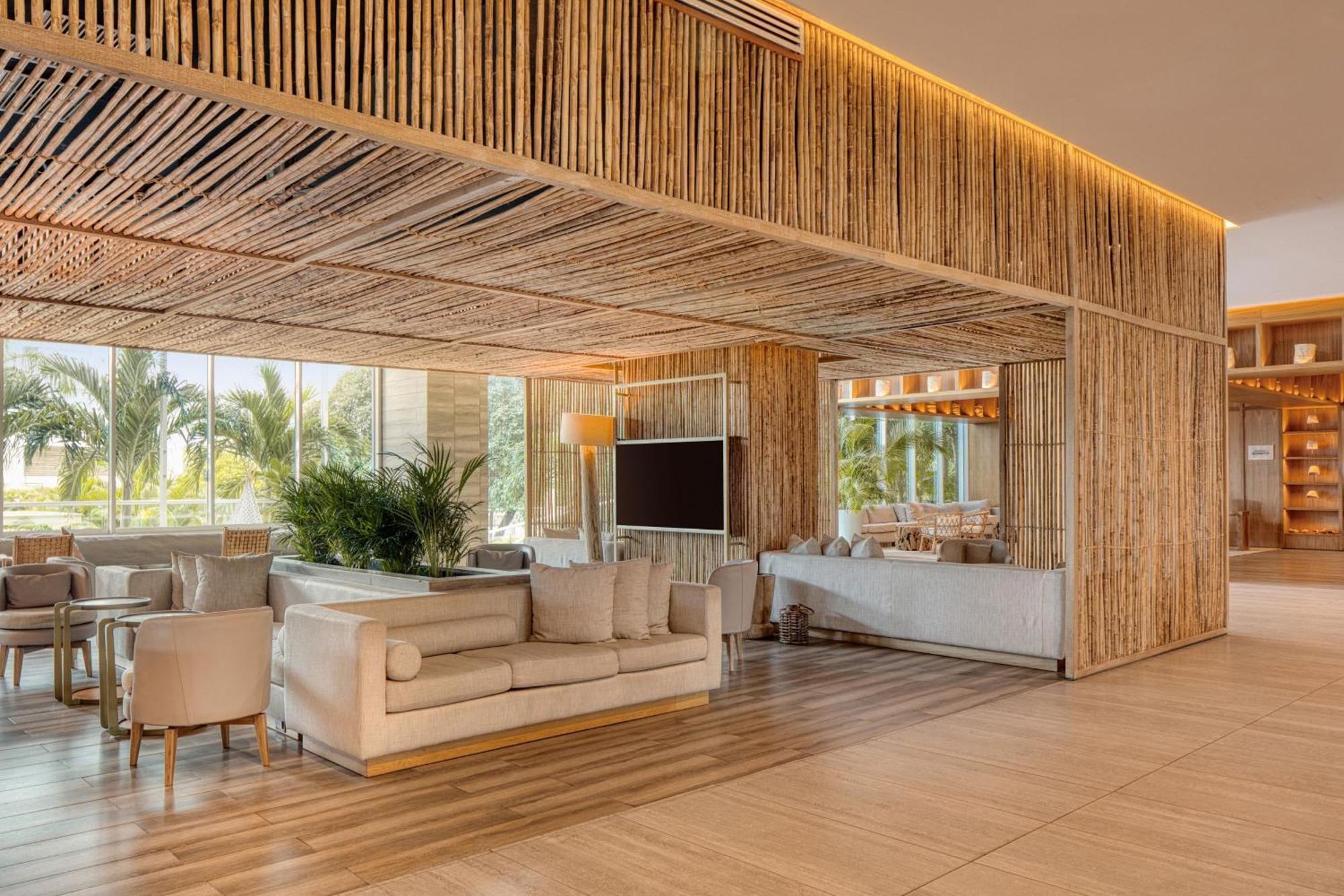 Santa Marta Marriott Resort Playa Dormida Buitenkant foto The lobby of the hotel